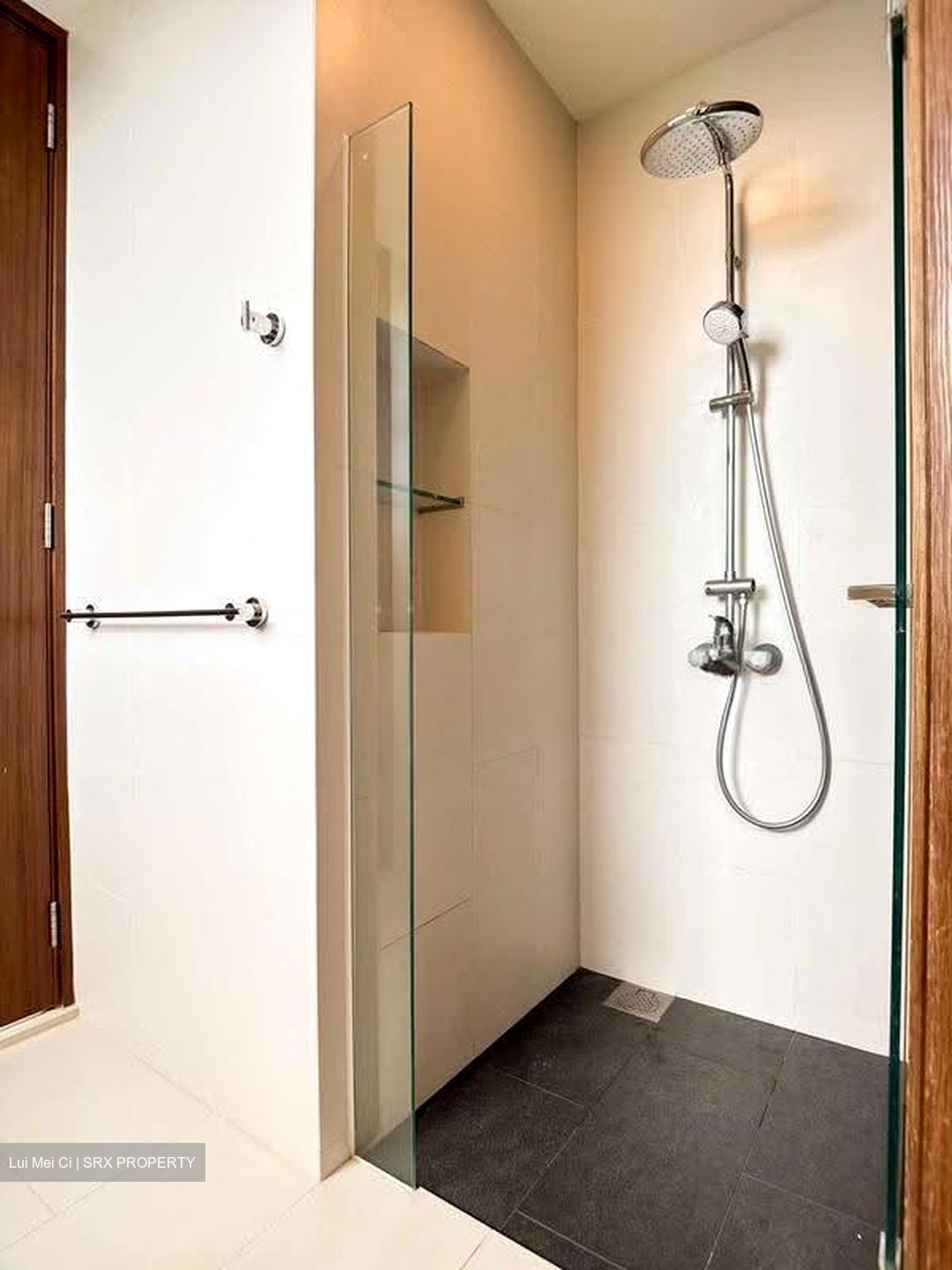 Naung Residence (D19), Apartment #636426901
